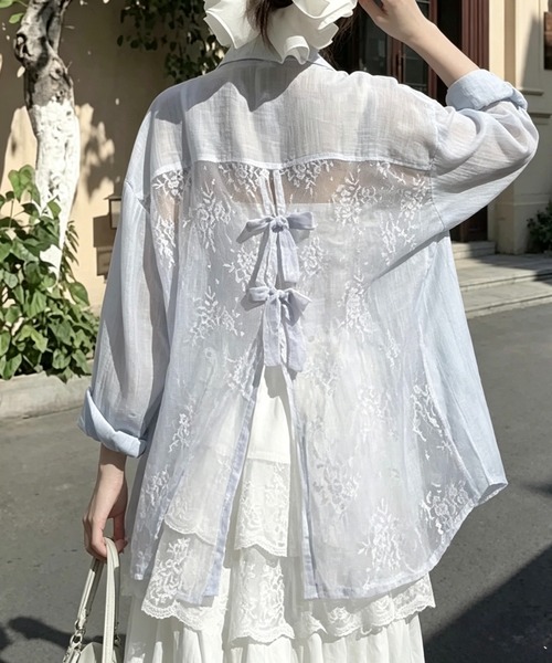 SHOUYO（ショウヨウ）の「後ろレース切替シャツ（シャツ/ブラウス・レディース・ブルー/ホワイト・M）」の3枚目の写真