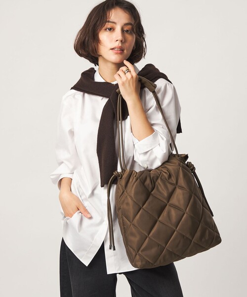 green label relaxing(グリーンレーベルリラクシング)の「<PARTE>キルティング トートバッグ / ショルダーバッグ はっ水(ショルダーバッグ・レディース・モカ/オリーブ/ブラック・FREE)」の3枚目の写真