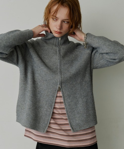 uchi.(ウチ)の「ダブルジップハイネックリブニットカーディガン(ニット/セーター・レディース・オフホワイト/グレー/レッド・FREE)」の7枚目の写真