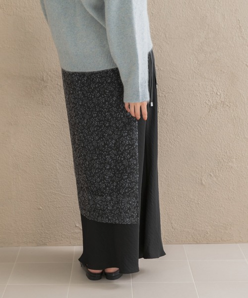 URBAN RESEARCH ROSSO WOMEN(アーバンリサーチ ロッソ)の「スモールフラワープリントラップスカート(スカート・レディース・ブラック系その他/イエロー・FREE)」の7枚目の写真