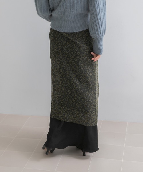 URBAN RESEARCH ROSSO WOMEN(アーバンリサーチ ロッソ)の「スモールフラワープリントラップスカート(スカート・レディース・ブラック系その他/イエロー・FREE)」の12枚目の写真