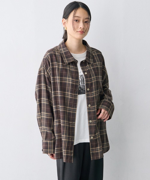 anyfee(エニフィー)の「【anyfee/大きいサイズ】リラックスフィットチェック柄シャツ(シャツ/ブラウス・レディース・ダークブラウン/ネイビー・LL/3L/5L/4L)」の9枚目の写真