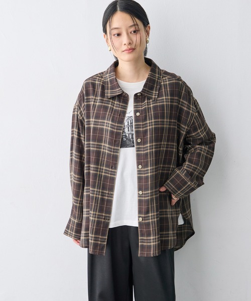 anyfee(エニフィー)の「【anyfee/大きいサイズ】リラックスフィットチェック柄シャツ(シャツ/ブラウス・レディース・ダークブラウン/ネイビー・LL/3L/5L/4L)」の10枚目の写真