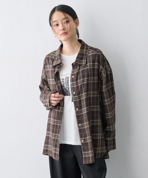 anyfee(エニフィー)の「【anyfee/大きいサイズ】リラックスフィットチェック柄シャツ(シャツ/ブラウス・レディース・ダークブラウン/ネイビー・LL/3L/5L/4L)」の11枚目の写真