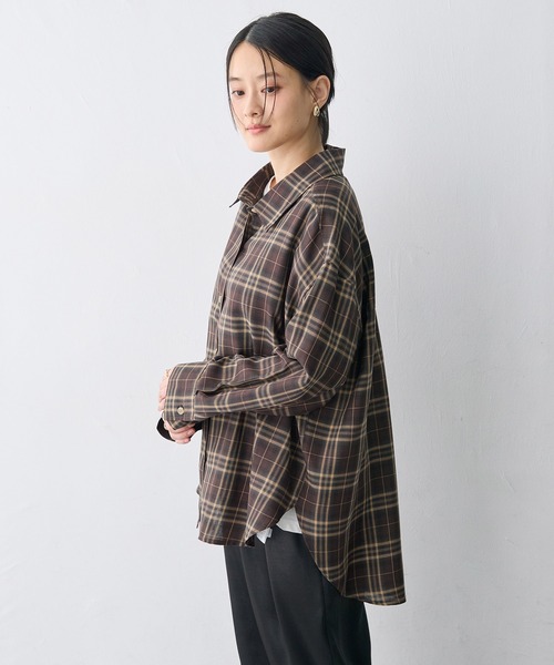 anyfee(エニフィー)の「【anyfee/大きいサイズ】リラックスフィットチェック柄シャツ(シャツ/ブラウス・レディース・ダークブラウン/ネイビー・LL/3L/5L/4L)」の16枚目の写真