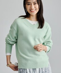 【カシミヤ混/顔まわりスッキリ】Vネックプルオーバーニット