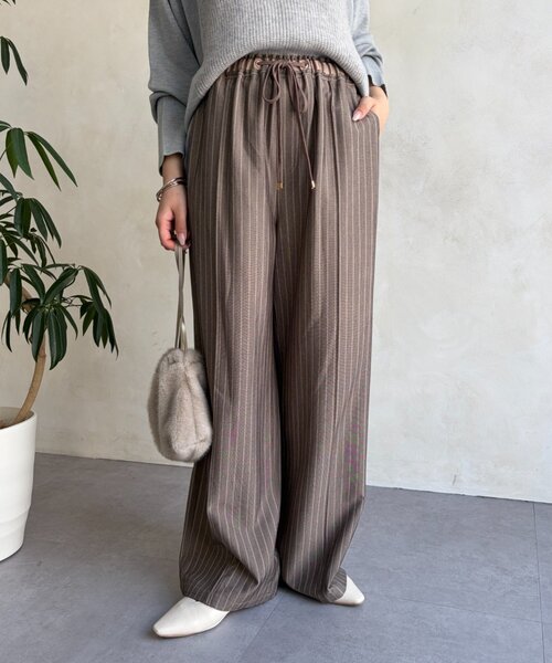 Jena espace merveilleux（ジェナ　エスパスメルヴェイユ）の「ストライプイージーパンツ　秋服（その他パンツ・レディース・ベージュ/グレー・1/2）」の8枚目の写真