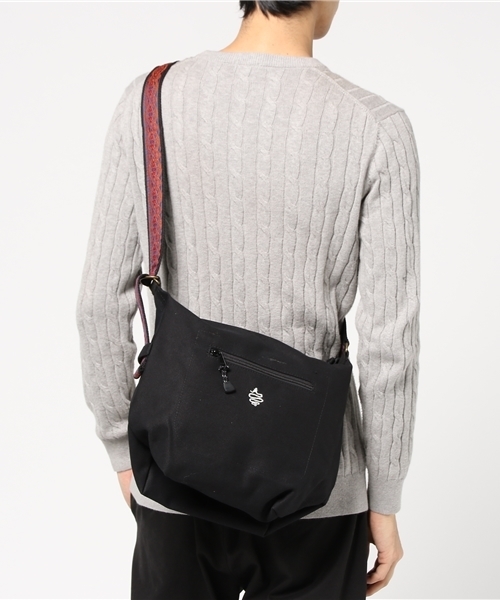 ALDIES（アールディーズ）の「James Shoulder  帆布 ショルダー（ショルダーバッグ・メンズ・ブルーグリーン/ブラック×ホワイト/ブラウン/バーガンディー/ブラック/ネイビー・FREE）」の13枚目の写真