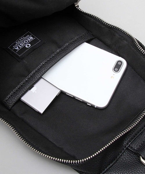 セール】選べる3素材 フェイクレザー 大きめ 縦型 ボディバッグ セール】選べる3素材 フェイクレザー 大きめ 縦型 ボディバッグ