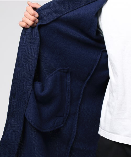VENCEEXCHANGE（ヴァンスエクスチェンジ）の「ビッグシルエットチェスター（チェスターコート・メンズ・ベージュ/ネイビー・LARGE/MEDIUM）」の12枚目の写真