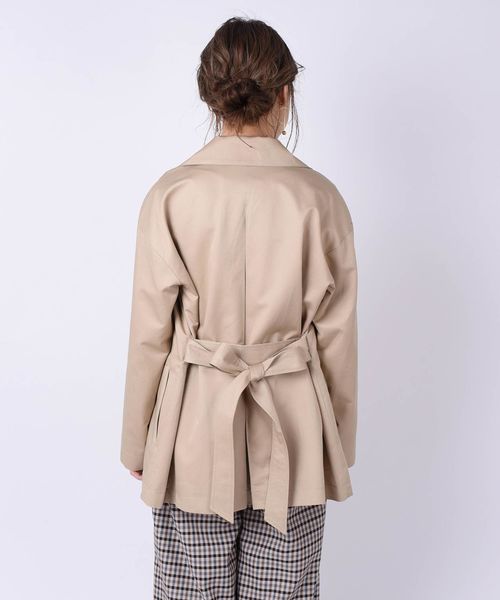 【新品】liflattie ships ベージュ ショートトレンチコート 新品】liflattie ships ベージュ ショートトレンチコート