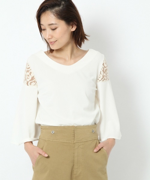 laboratory work（ラボラトリーワーク）の「パネルレースフレアスリーブVネックプルオーバー（Tシャツ/カットソー・レディース・オフホワイト/ブラック/イエロー系その他・MEDIUM）」の2枚目の写真