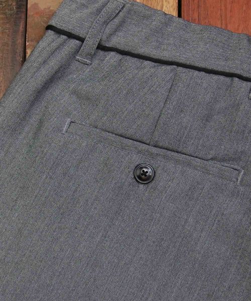 Confirm（コンファーム）の「Confirm / コンファーム 2タックワイドシルエットパンツ（スラックス・メンズ・グレー/ブラック/ベージュ・M/L）」の11枚目の写真