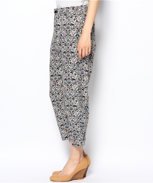 PUAL CE CIN（ピュアルセシン）の「花　プリントパンツ（その他パンツ・レディース・マスタード/ブラウン/ネイビー・FREE）」の4枚目の写真