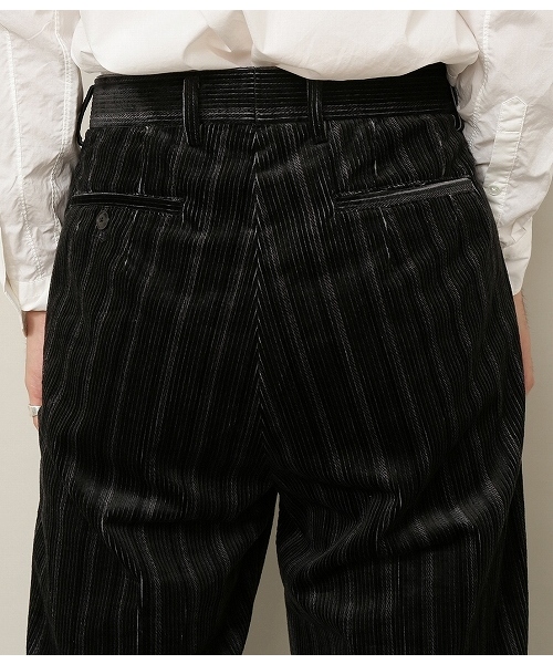 ADAM ET ROPE'(アダムエロペ)の「マルチストライプコールパンツ(その他パンツ・メンズ・ブラック/ベージュ・M/L)」の8枚目の写真