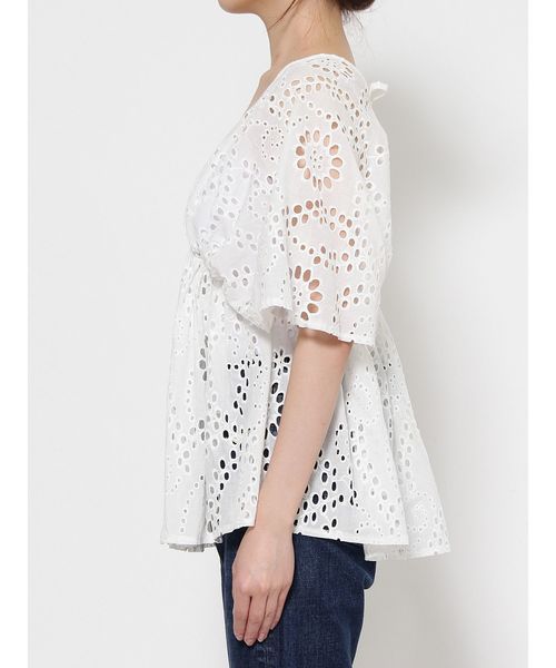 Ungrid(アングリッド)の「コットンレースボリュームブラウス(シャツ/ブラウス・レディース・パープル/オフホワイト/グリーン・FREE)」の11枚目の写真