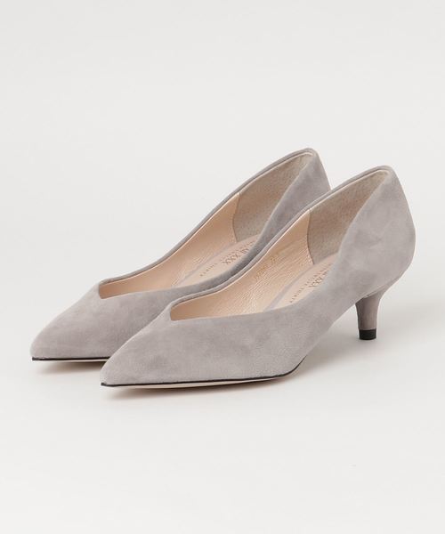 V SEVEN TWELVE THIRTY（ヴィセヴントゥエルヴサーティ）の「Ｖカットキトゥンヒールパンプス（パンプス・レディース・ネイビー/ブラック×ホワイト/グレー/レッド/シルバー/ピンク・22.5cm/23.5cm/23cm/24.5cm/24cm）」の3枚目の写真