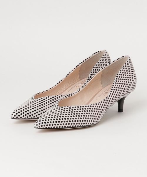 V SEVEN TWELVE THIRTY（ヴィセヴントゥエルヴサーティ）の「Ｖカットキトゥンヒールパンプス（パンプス・レディース・ネイビー/ブラック×ホワイト/グレー/レッド/シルバー/ピンク・22.5cm/23.5cm/23cm/24.5cm/24cm）」の9枚目の写真