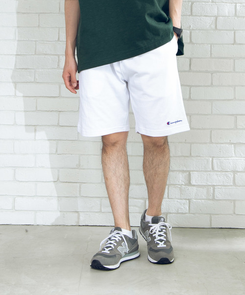 Champion(チャンピオン)の「WEGO/Championショートパンツ(スウェットパンツ・メンズ・ロイヤルブルー/イエロー/ダークグレー/レッド/ホワイト/ブラック/ネイビー/グレー/オリーブ・SMALL/X-LARGE/LARGE/MEDIUM)」の2枚目の写真