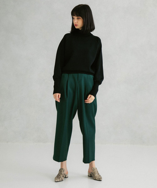 UNITED TOKYO（ユナイテッドトウキョウ）の「ボリュームスリーブニット（ニット/セーター・レディース・ブラック/ネイビー/パープル/グリーン/アイボリー/ピンク/ブルー・1）」の17枚目の写真