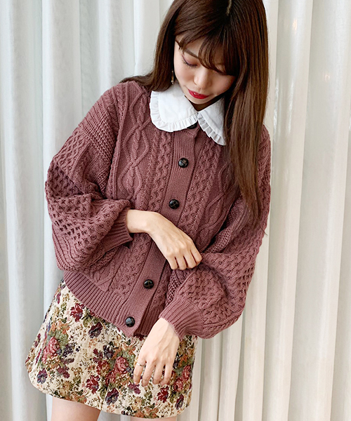 apres jour（アプレジュール）の「ケーブルクルーカーディガン【ZOZOTOWN限定アイテム】（カーディガン/ボレロ・レディース・ブルー/モカ/ラベンダー/スモークピンク/ライトベージュ・フリー）」の5枚目の写真