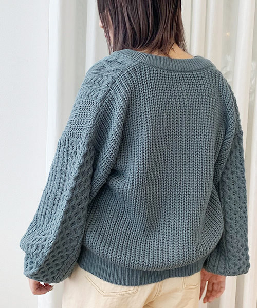 apres jour（アプレジュール）の「ケーブルクルーカーディガン【ZOZOTOWN限定アイテム】（カーディガン/ボレロ・レディース・ブルー/モカ/ラベンダー/スモークピンク/ライトベージュ・フリー）」の9枚目の写真