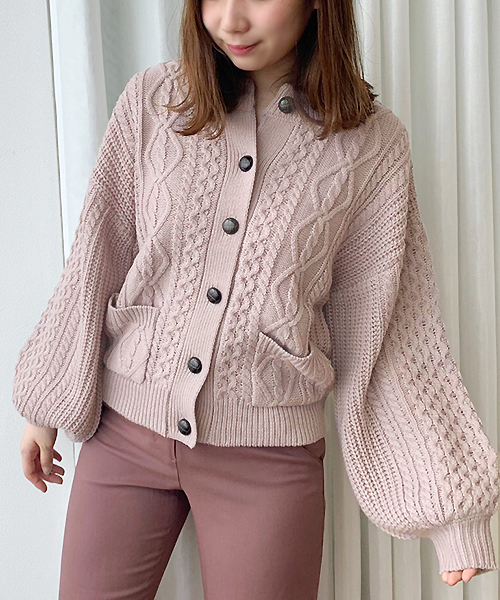 apres jour（アプレジュール）の「ケーブルクルーカーディガン【ZOZOTOWN限定アイテム】（カーディガン/ボレロ・レディース・ブルー/モカ/ラベンダー/スモークピンク/ライトベージュ・フリー）」の21枚目の写真