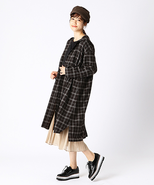 COMME CA ISM(コムサイズム)の「チェック柄 フーデット シャツワンピース(シャツワンピース・レディース・ダークブラウン/ベージュ・MEDIUM/LARGE)」の3枚目の写真
