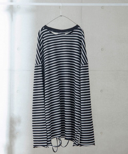 anown(アノン)の「anown/アノン オーバーサイズ ダメージ レイヤードボーダーカットソー(Tシャツ/カットソー・メンズ・ブラック×ホワイト・FREE)」の2枚目の写真