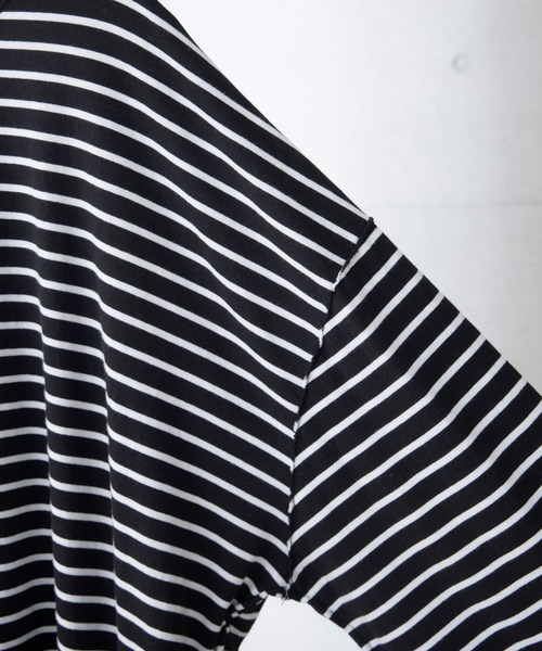 anown(アノン)の「anown/アノン オーバーサイズ ダメージ レイヤードボーダーカットソー(Tシャツ/カットソー・メンズ・ブラック×ホワイト・FREE)」の5枚目の写真