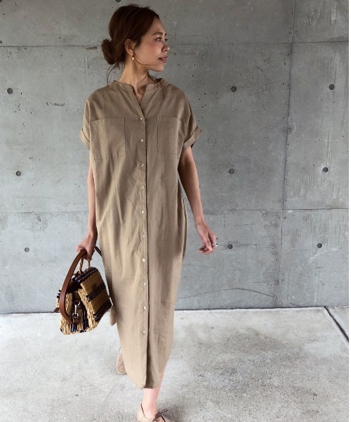 ulu(ウル)の「linencotton standcollar shirt onepiece(シャツワンピース・レディース・ブラック/ベージュ・FREE)」の1枚目の写真