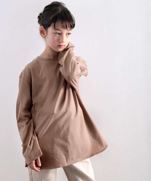 classicalelf(クラシカルエルフ)の「キッズ サイドスリット入りビッグシルエットロングTシャツ(長袖)(Tシャツ/カットソー・キッズ・ホワイト/ブラック/ベージュ/モカ/ブラウン系その他/グリーン系その他・130/140/150)」の16枚目の写真