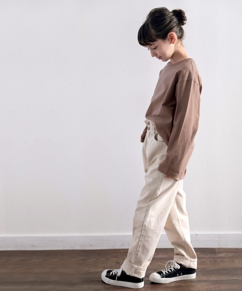 classicalelf(クラシカルエルフ)の「キッズ サイドスリット入りビッグシルエットロングTシャツ(長袖)(Tシャツ/カットソー・キッズ・ホワイト/ブラック/ベージュ/モカ/ブラウン系その他/グリーン系その他・130/140/150)」の19枚目の写真