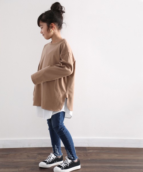classicalelf(クラシカルエルフ)の「キッズ サイドスリット入りビッグシルエットロングTシャツ(長袖)(Tシャツ/カットソー・キッズ・ホワイト/ブラック/ベージュ/モカ/ブラウン系その他/グリーン系その他・130/140/150)」の8枚目の写真