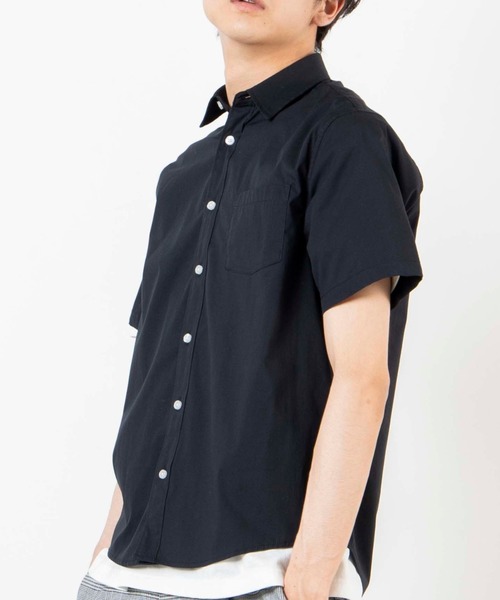 WEGO（ウィゴー）の「WEGO/半袖ストレッチブロードシャツ（シャツ/ブラウス・メンズ・ホワイト/ブラック/ベージュ/カーキ・SMALL/MEDIUM/LARGE/X-LARGE）」の2枚目の写真