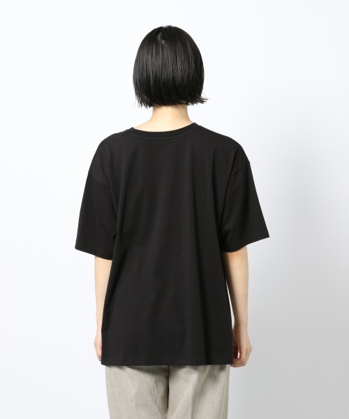 PAGEBOY(ページボーイ)の「トランスグラフィックTシャツ(Tシャツ/カットソー・レディース・ブラック/オフホワイト・FREE)」の8枚目の写真