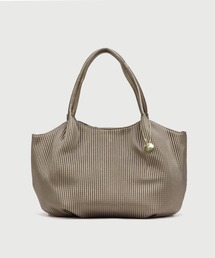 BASE（ベース）の「ラウンド型 プリーツデザイン トートバッグ（トートバッグ）」