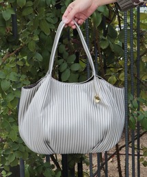 BASE（ベース）の「ラウンド型 プリーツデザイン トートバッグ（トートバッグ）」