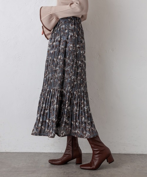 natural couture（ナチュラルクチュール）の「アシメティアードプリーツスカート（スカート・レディース・ブラック系その他/ベージュ系その他/ブルー系その他・FREE）」の18枚目の写真