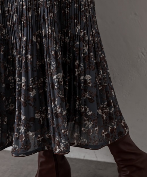 natural couture（ナチュラルクチュール）の「アシメティアードプリーツスカート（スカート・レディース・ブラック系その他/ベージュ系その他/ブルー系その他・FREE）」の22枚目の写真