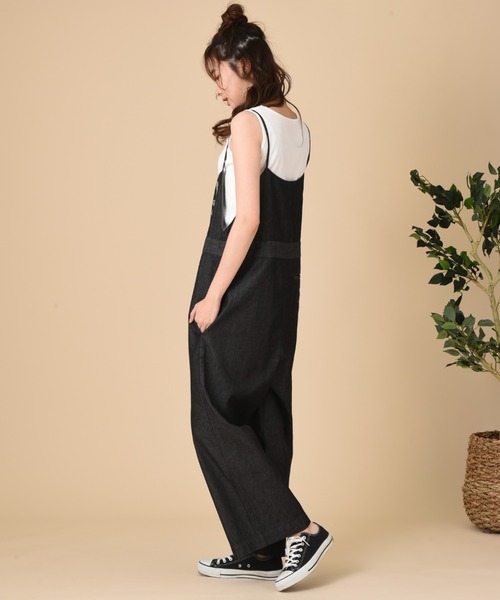 blanc basque（ブランバスク）の「【ＢＬＡＮＣ　ｂａｓｑｕｅ】ライトデニムサロペット（サロペット/オーバーオール・レディース・ブラック/インディゴブルー・FREE）」の8枚目の写真