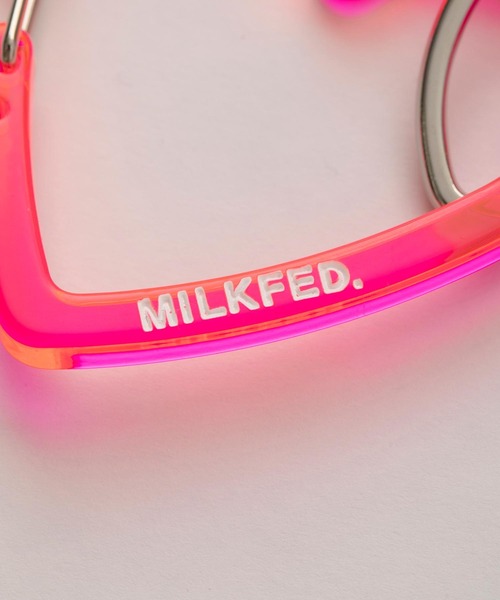 MILKFED.（ミルクフェド）の「NEO NEON HEART CARABINER（キーホルダー・レディース・オレンジ/ピンク/イエロー・ONE SIZE）」の5枚目の写真