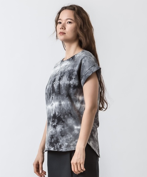 ALLUMER（アリュメール）の「タイダイTシャツ（Tシャツ/カットソー・レディース・ベージュ/チャコール/ラベンダー・1）」の12枚目の写真