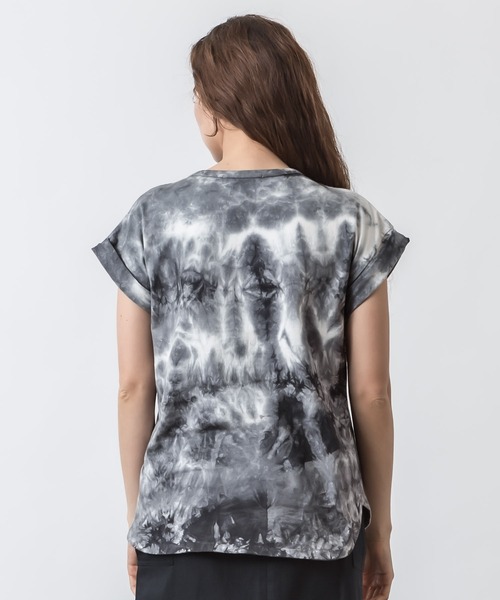 ALLUMER（アリュメール）の「タイダイTシャツ（Tシャツ/カットソー・レディース・ベージュ/チャコール/ラベンダー・1）」の6枚目の写真