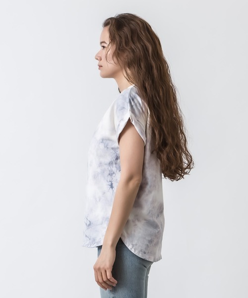 ALLUMER（アリュメール）の「タイダイTシャツ（Tシャツ/カットソー・レディース・ベージュ/チャコール/ラベンダー・1）」の9枚目の写真