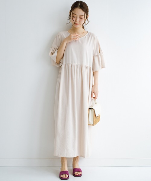 haco!（ハコ）の「コーデにひとさじの女っぽさを加えてくれる　サッと履けてスラリと見えるヒールサンダル（サンダル・レディース・パープル/アイボリー・1/2/4/6/3/5）」の17枚目の写真