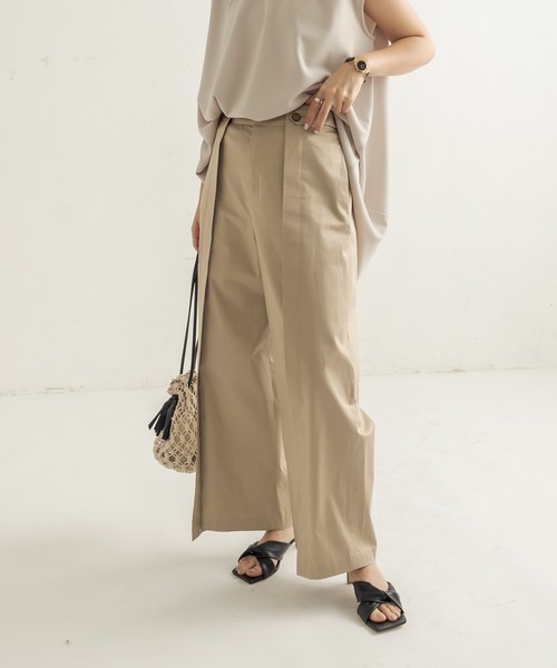 CAPRICIEUX LE'MAGE（カプリシューレマージュ）の「デザインタックチノパンツ（チノパンツ・レディース・ベージュ/ネイビー・38/36）」の5枚目の写真