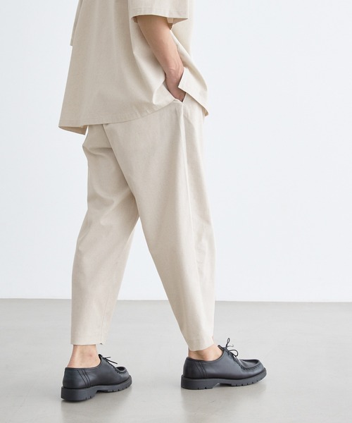 Loungewear tokyo（ラウンジウェアトウキョウ）の「【セットアップ】麻レーヨンリラックス オーバーサイズ1ポケット半袖Tシャツ＆ラウンジテーパードワイドイージーパンツ ワンマイルウェア（ルームウェア/パジャマ・メンズ・ブラック/ベージュ/ネイビー/カーキ/グレー系その他/キナリ・M/L/XL）」の11枚目の写真