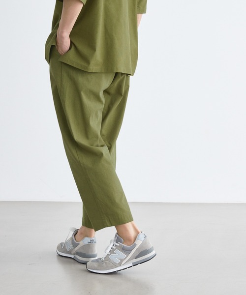 Loungewear tokyo（ラウンジウェアトウキョウ）の「【セットアップ】麻レーヨンリラックス オーバーサイズ1ポケット半袖Tシャツ＆ラウンジテーパードワイドイージーパンツ ワンマイルウェア（ルームウェア/パジャマ・メンズ・ブラック/ベージュ/ネイビー/カーキ/グレー系その他/キナリ・M/L/XL）」の13枚目の写真