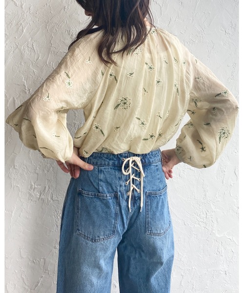 She's Closet（シーズクローゼット）の「花柄刺繍シアーブラウス（シャツ/ブラウス・レディース・ライトベージュ・FREE）」の7枚目の写真